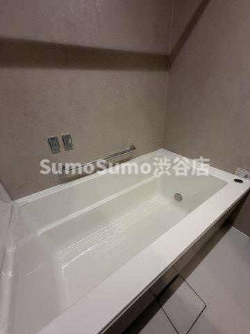 ルフィット神宮北参道の浴室|コンパクトで使いやすいお風呂です