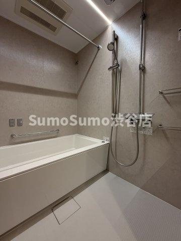 ルフィット神宮北参道の浴室|落ち着いた空間のお風呂です