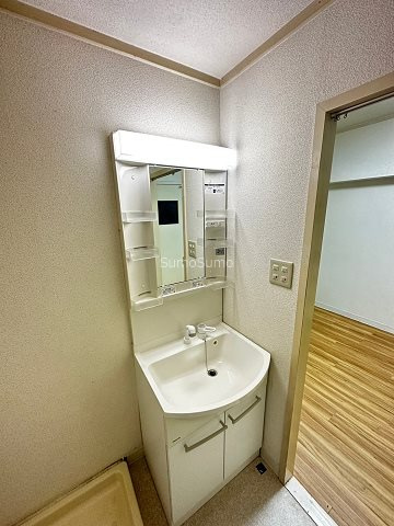 ファミール錦水の洗面所