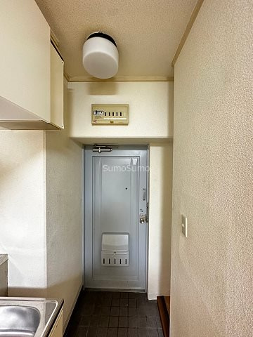 ファミール錦水の玄関