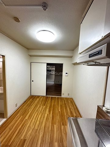 ファミール錦水の居間・リビング