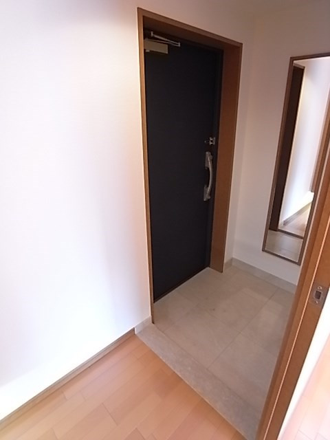 リーガル神戸三宮山手の玄関