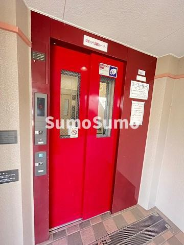 URサンラフレ鳴尾北　11号棟の外観