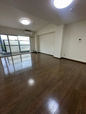 ハウゼ芦屋の居間・リビング