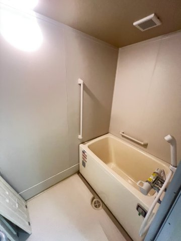 UR武庫川 11号棟のキッチン