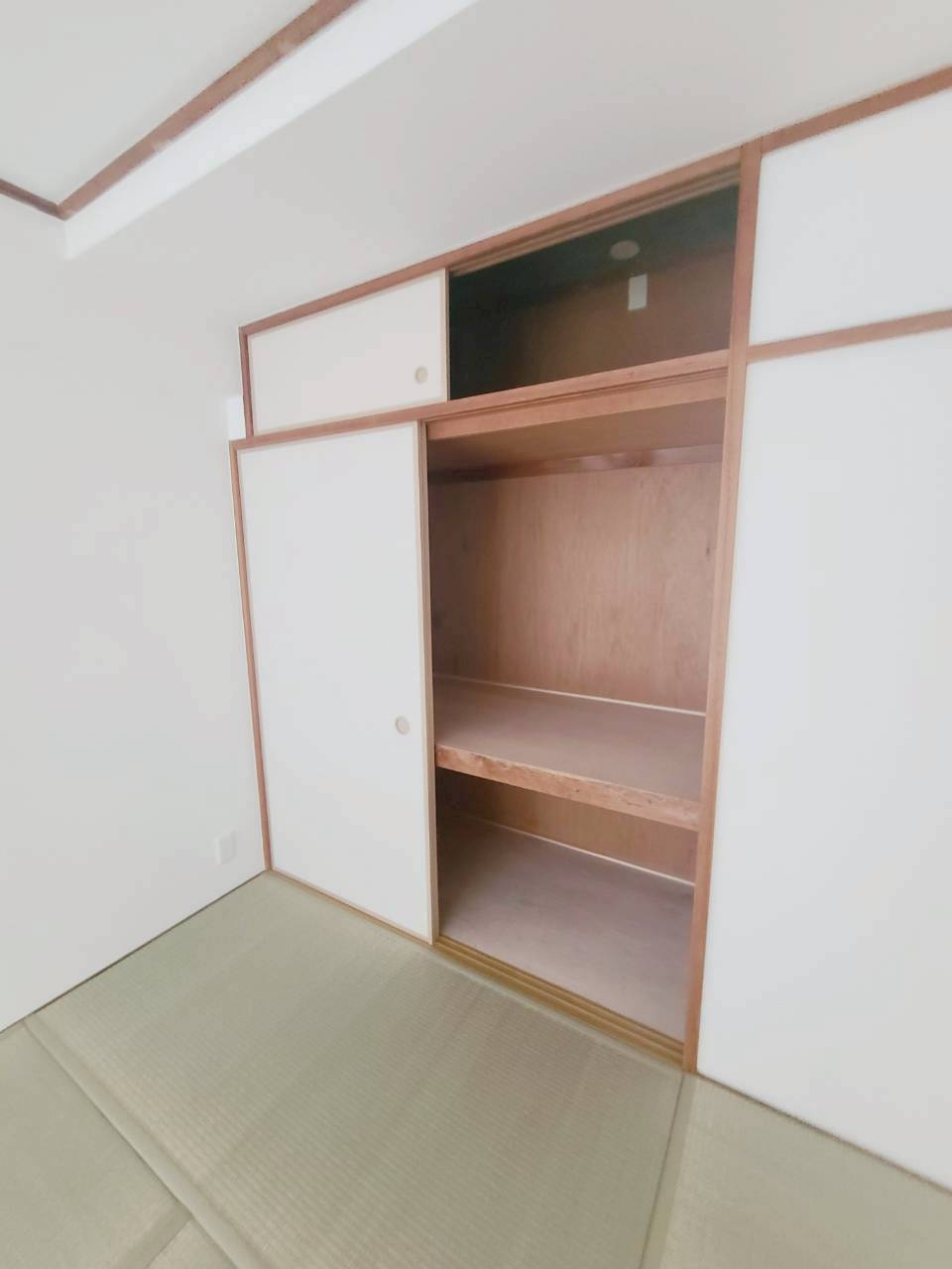 UR武庫川 8号棟の収納