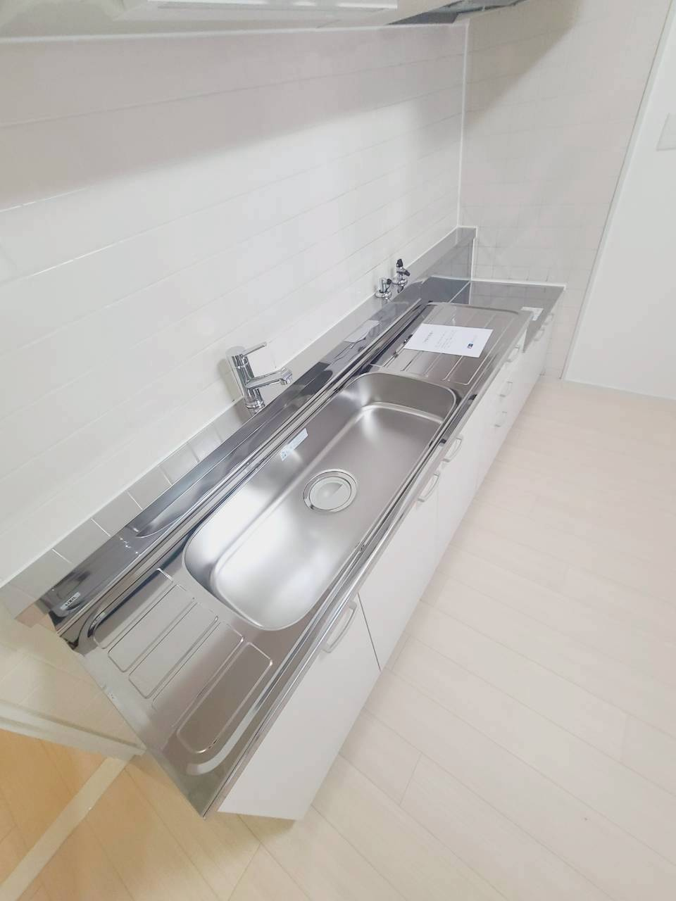 UR武庫川 8号棟のキッチン