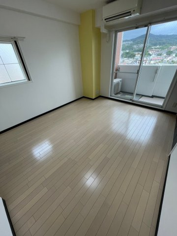 ビガーポリス１３３宝塚 の居間・リビング