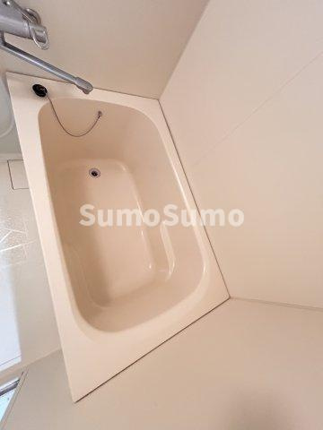 FIORE　SHIBUYAの浴室|日々の疲れを癒すお風呂付です
