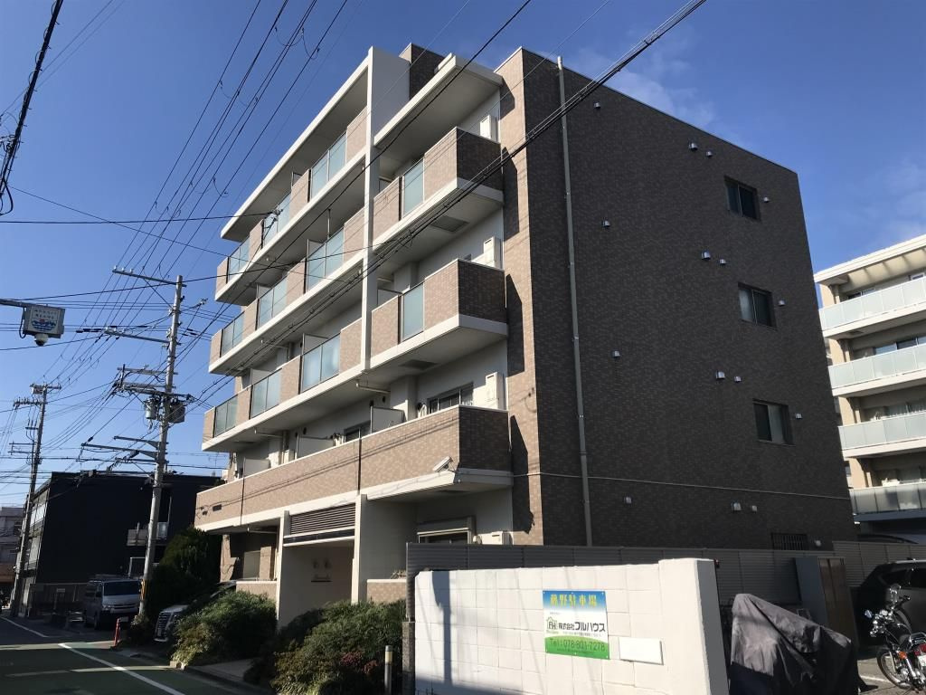 グランディール六甲の外観