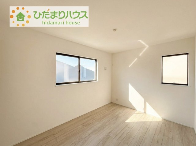 【洋室】 | 龍ケ崎市久保台2丁目第1期　新築戸建　2号棟 | お掃除しやすく、清潔感を保てるのでダニも発生しにくいフローリング♪
