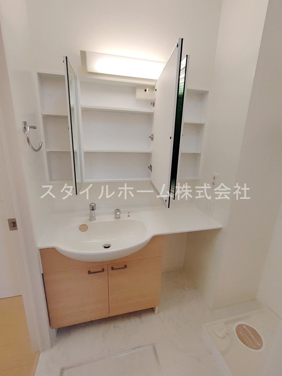 ウィット蔵子の洗面所