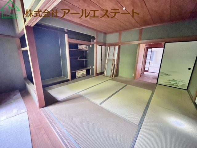 高砂市北浜町牛谷　　　山陽電鉄「曽根駅」徒歩16分の和室