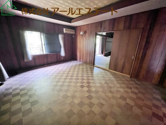 高砂市北浜町牛谷　　　山陽電鉄「曽根駅」徒歩16分の洋室