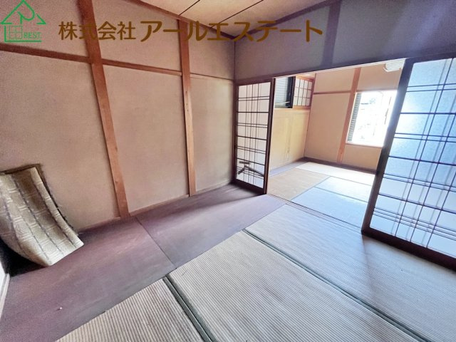 高砂市北浜町牛谷　　　山陽電鉄「曽根駅」徒歩16分の寝室