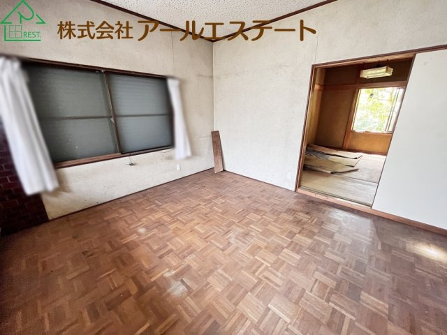 高砂市北浜町牛谷　　　山陽電鉄「曽根駅」徒歩16分の子供部屋