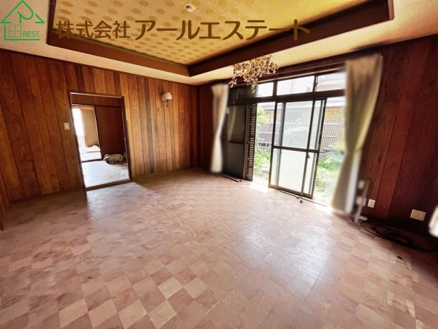 高砂市北浜町牛谷　　　山陽電鉄「曽根駅」徒歩16分の洋室