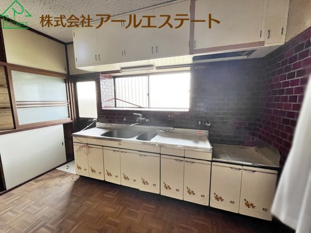 高砂市北浜町牛谷　　　山陽電鉄「曽根駅」徒歩16分のキッチン