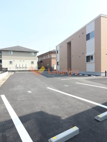 リノアネラ合川の駐車場
