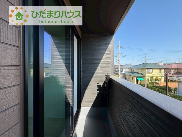 【バルコニー】 | 龍ケ崎市久保台2丁目第1期　新築戸建　3号棟 | あたたかな光が差し込む、南向きのバルコニー(#^^#)