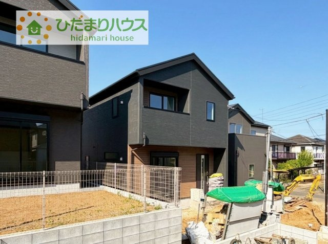 【外観】 | 龍ケ崎市久保台2丁目第1期　新築戸建　3号棟 | スーパーやコンビニが近く買い物に便利な立地(^^)/