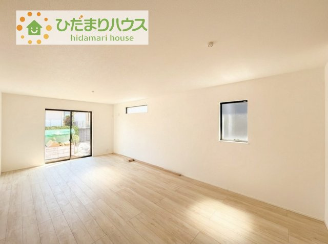 【居間・リビング】 | 龍ケ崎市久保台2丁目第1期　新築戸建　3号棟 | お友達や親戚とホームパーティもいいですね(*^^*)