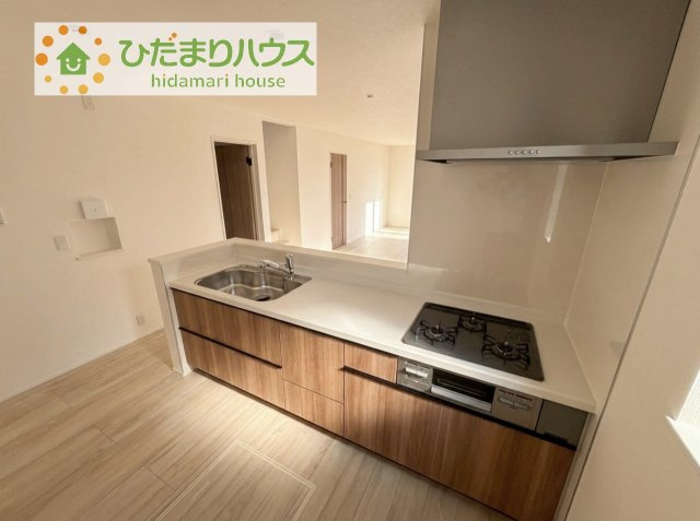 【キッチン】 | 龍ケ崎市久保台2丁目第1期　新築戸建　3号棟 | 料理をしながらでも、ご家族との会話を楽しめる対面式キッチン♪
