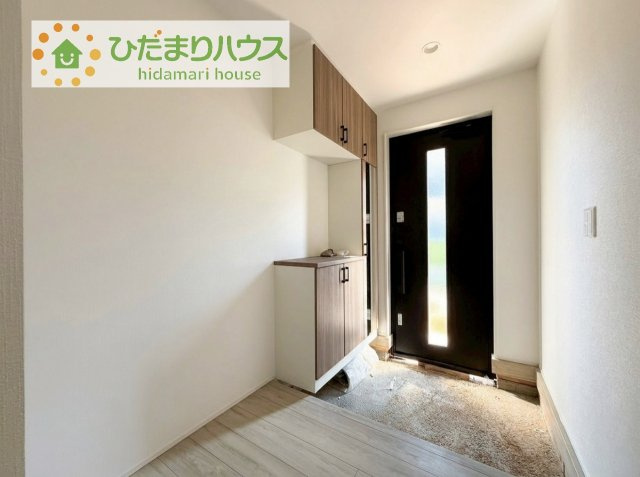 【玄関】 | 龍ケ崎市久保台2丁目第1期　新築戸建　3号棟 | 丁度良い靴箱のサイズ♪これだけあれば家族全員の靴がしまえてスッキリ(^O^)