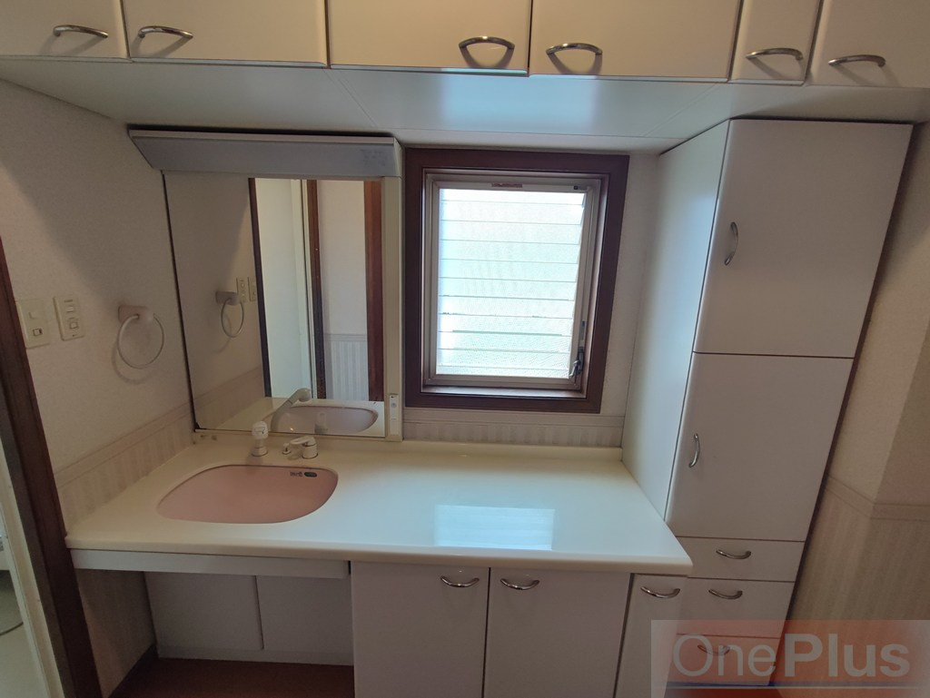 イルシオンド芦屋の独立洗面台
