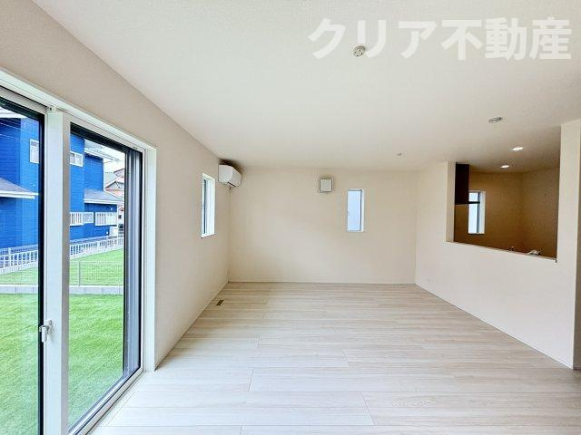 【居間・リビング】 | 玉村町斉田第2期新築2号棟　☆LDKエアコン付☆354沿い