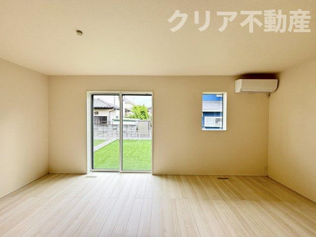 【居間・リビング】 | 玉村町斉田第2期新築2号棟　☆LDKエアコン付☆354沿い