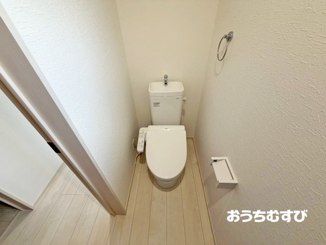 小牧市小牧第6(全2棟)のトイレ