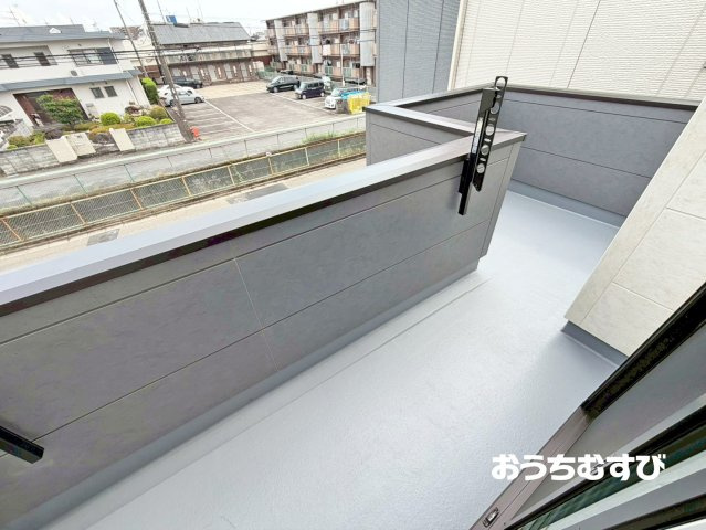 小牧市小牧第6(全2棟)のバルコニー