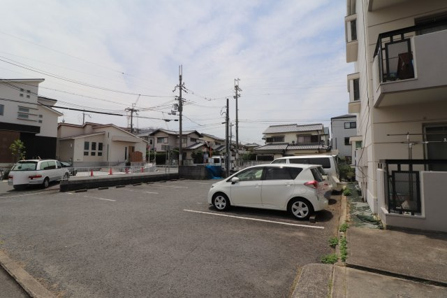 マンションアメニティの駐車場