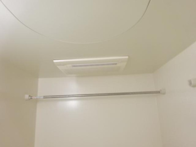 【駐車場】 | リヴェール小向 | 浴室換気乾燥機