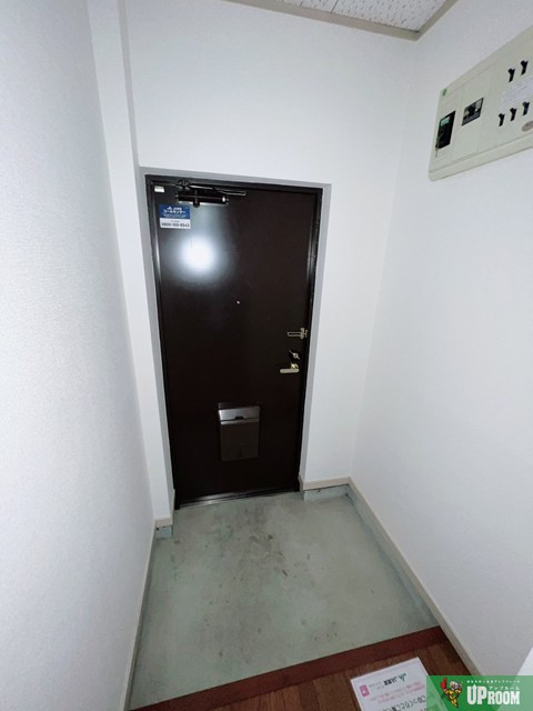 エスポワール中嶋　北棟の玄関