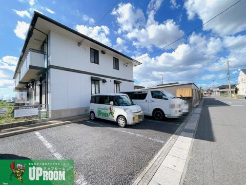 パインヴィラ勝の駐車場