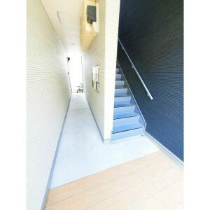 ハーモニーテラス金城町のエントランス