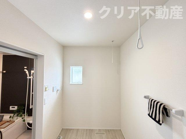 【ランドリースペース】 | 玉村町斉田第2期新築5号棟　☆LDKエアコン付☆354沿い