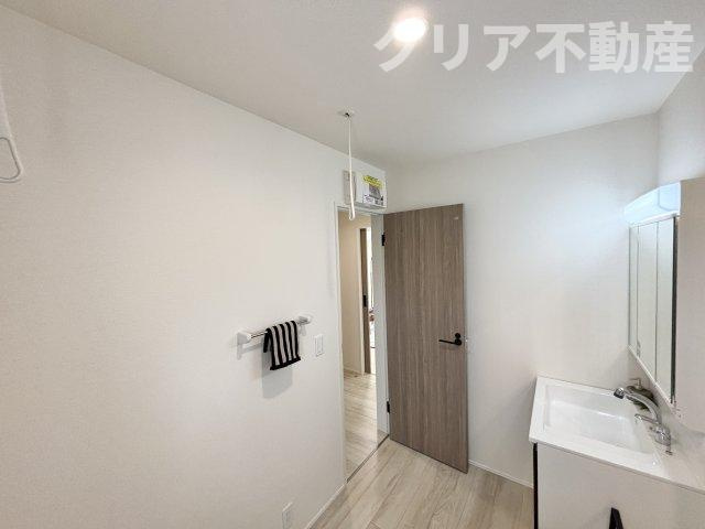 【ランドリースペース】 | 玉村町斉田第2期新築5号棟　☆LDKエアコン付☆354沿い