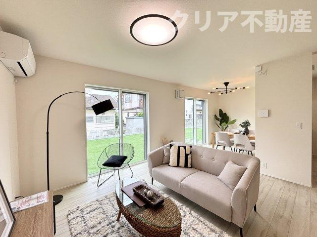 【居間・リビング】 | 玉村町斉田第2期新築5号棟　☆LDKエアコン付☆354沿い