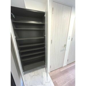 S-RESIDENCE志賀本通North の玄関