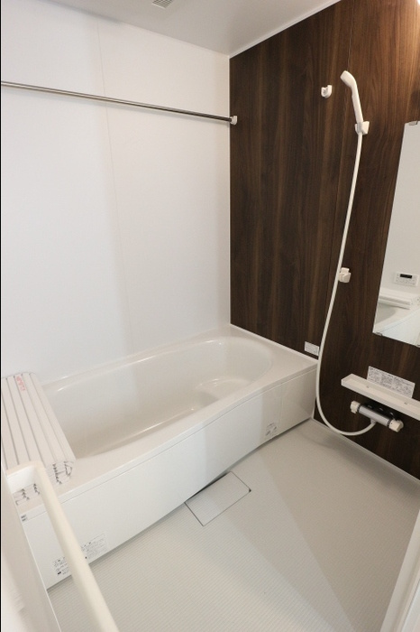 クレールモアの浴室|落ち着いた空間のお風呂です