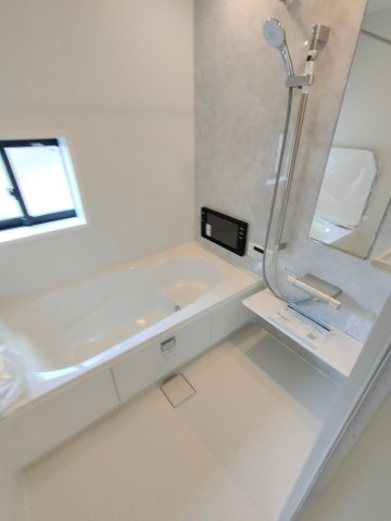 三郷市　彦糸1丁目　新築戸建　全2棟の浴室|施工例です
