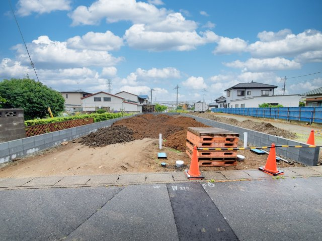 三郷市　彦糸1丁目　新築戸建　全2棟の前面道路含む現地写真|前面道路含む現地写真です
