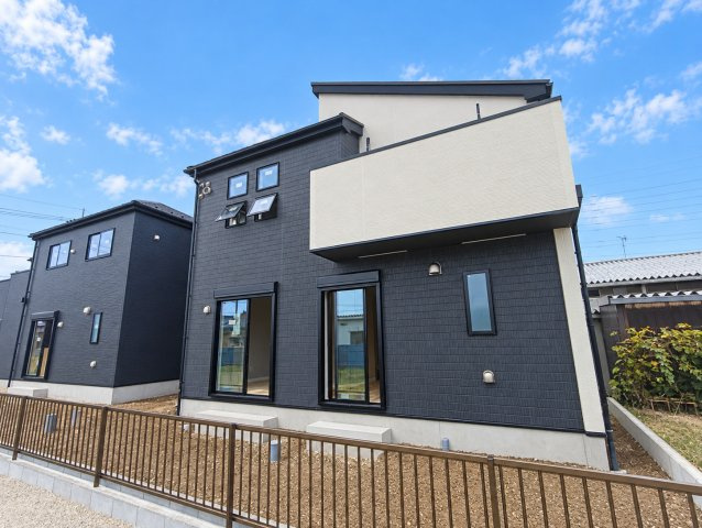 三郷市　彦糸1丁目　新築戸建　全2棟の外観|外観です
