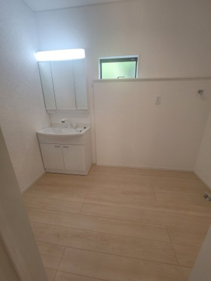 【独立洗面台】 | 緑区桶狭間切戸新築戸建 | キャンペーン対象物件です♪詳細は弊社ホームページもしくはスタッフまでお気軽にお問合せ下さいませ♪ お役に立てる自信があります♪