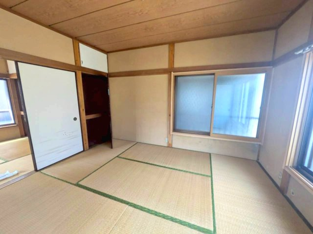 春江町3丁目戸建の寝室