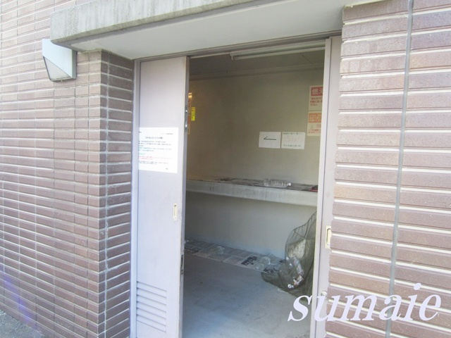 ジェイパーク田端の外観|ゴミ置場はこちらに！