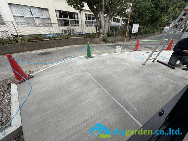 逗子市久木１期　新築戸建　全２棟１号棟の駐車場|カースペース1台分があります　要車種サイズ確認